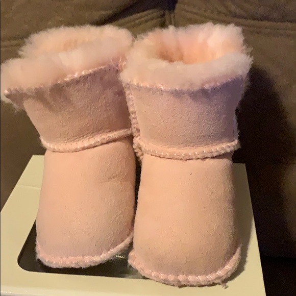 UGG Boot for baby girl - Picture 3 of 4